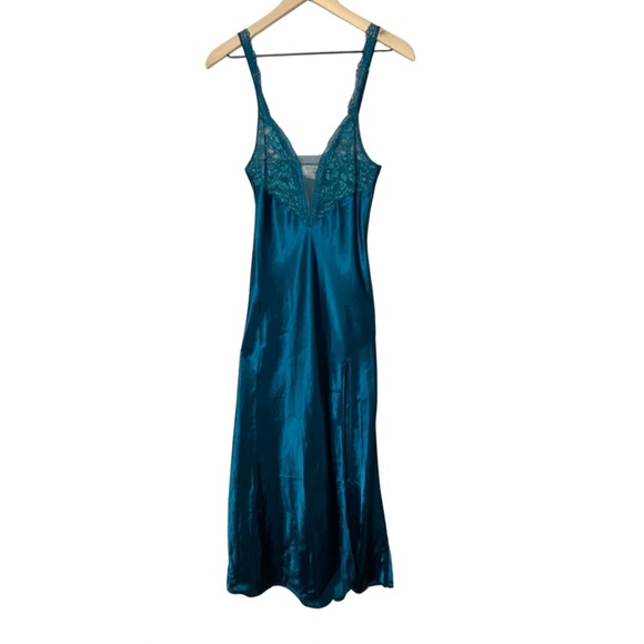 Victoria's Secret Other - VTG Victoria’s Secret Lace Satin Slit Slip Gown Small